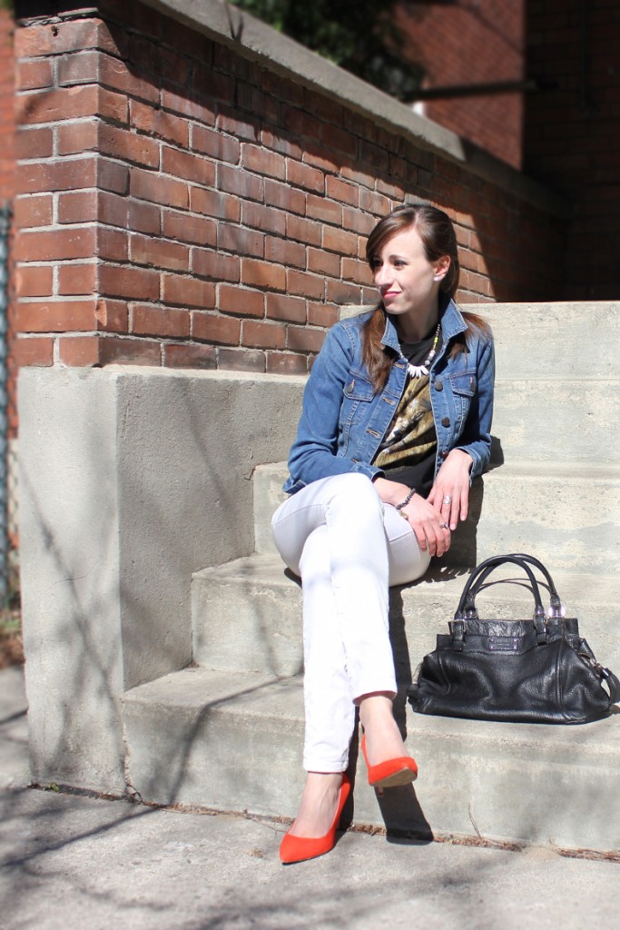 Style Bee in Jean Jacket, White Pants and Red Heels.