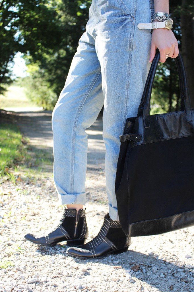 Style Bee in overalls and black.