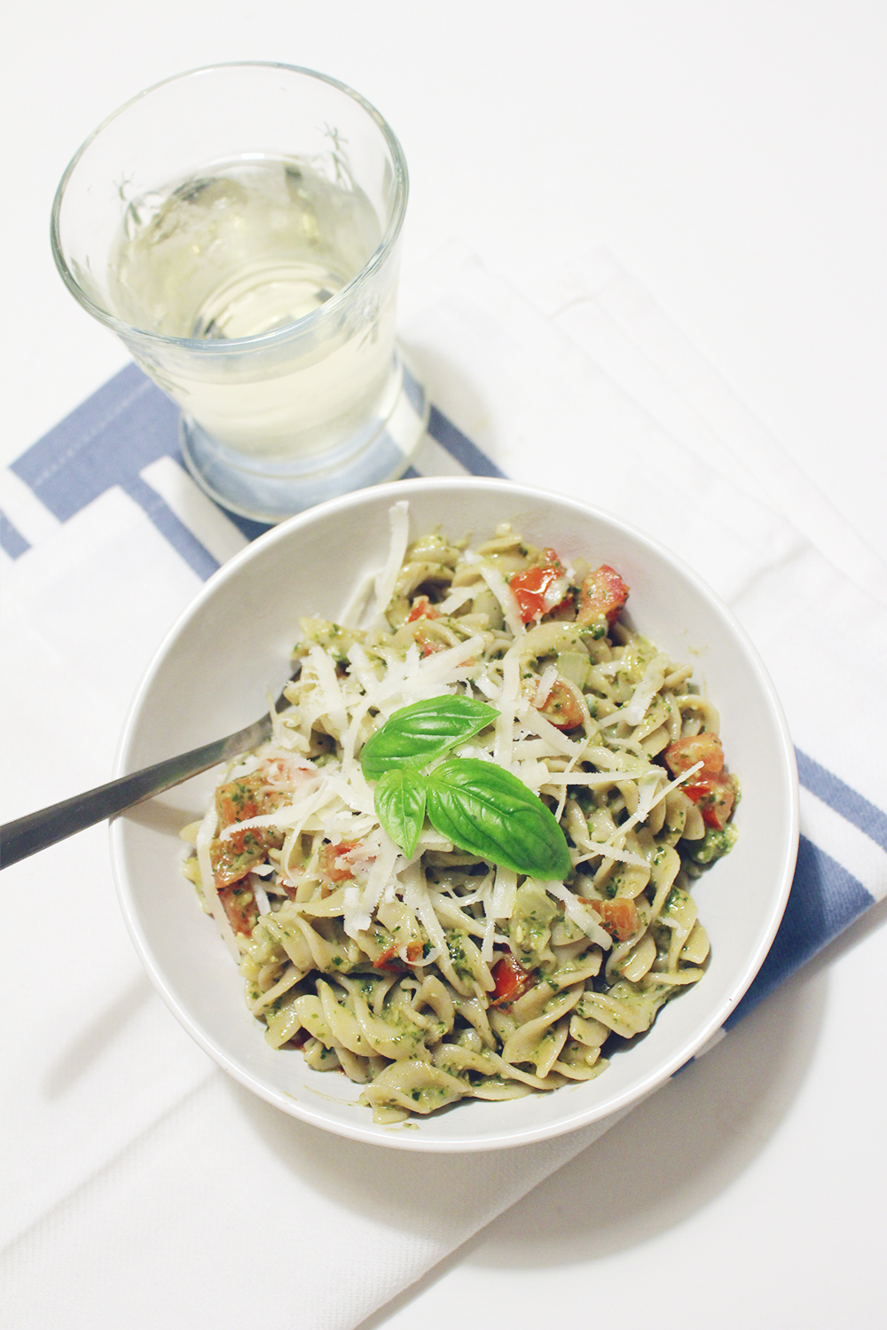 StyleBee - Summer Pesto Pasta