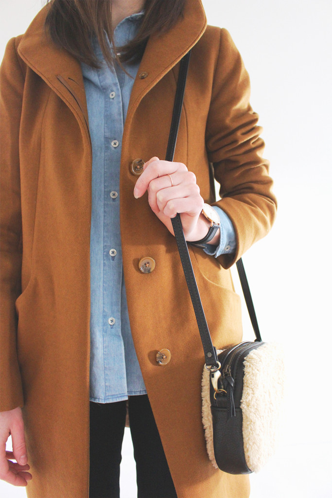 Style Bee - Outfit 1 - Chambray Shirt