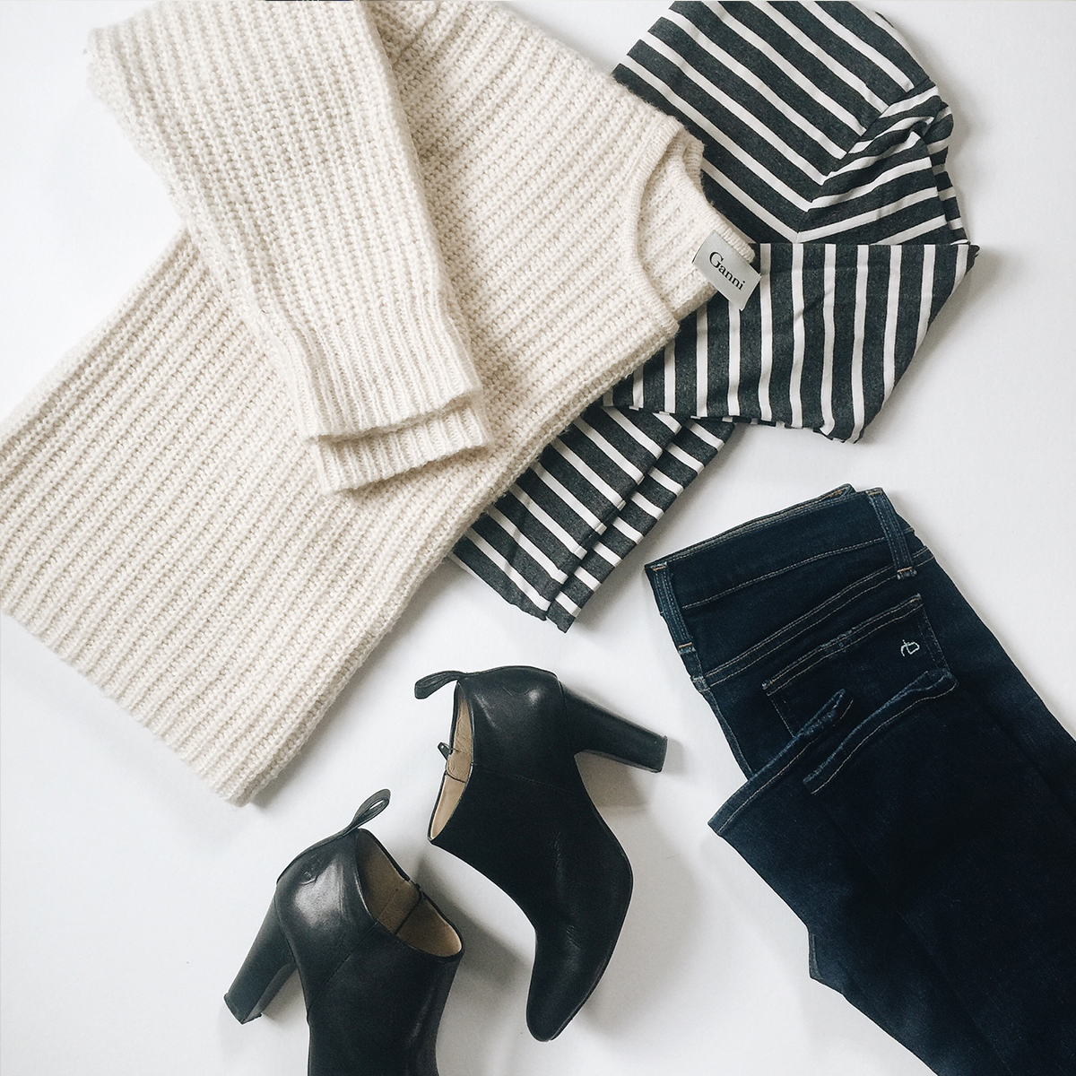 Style Bee Closet Sale Preview