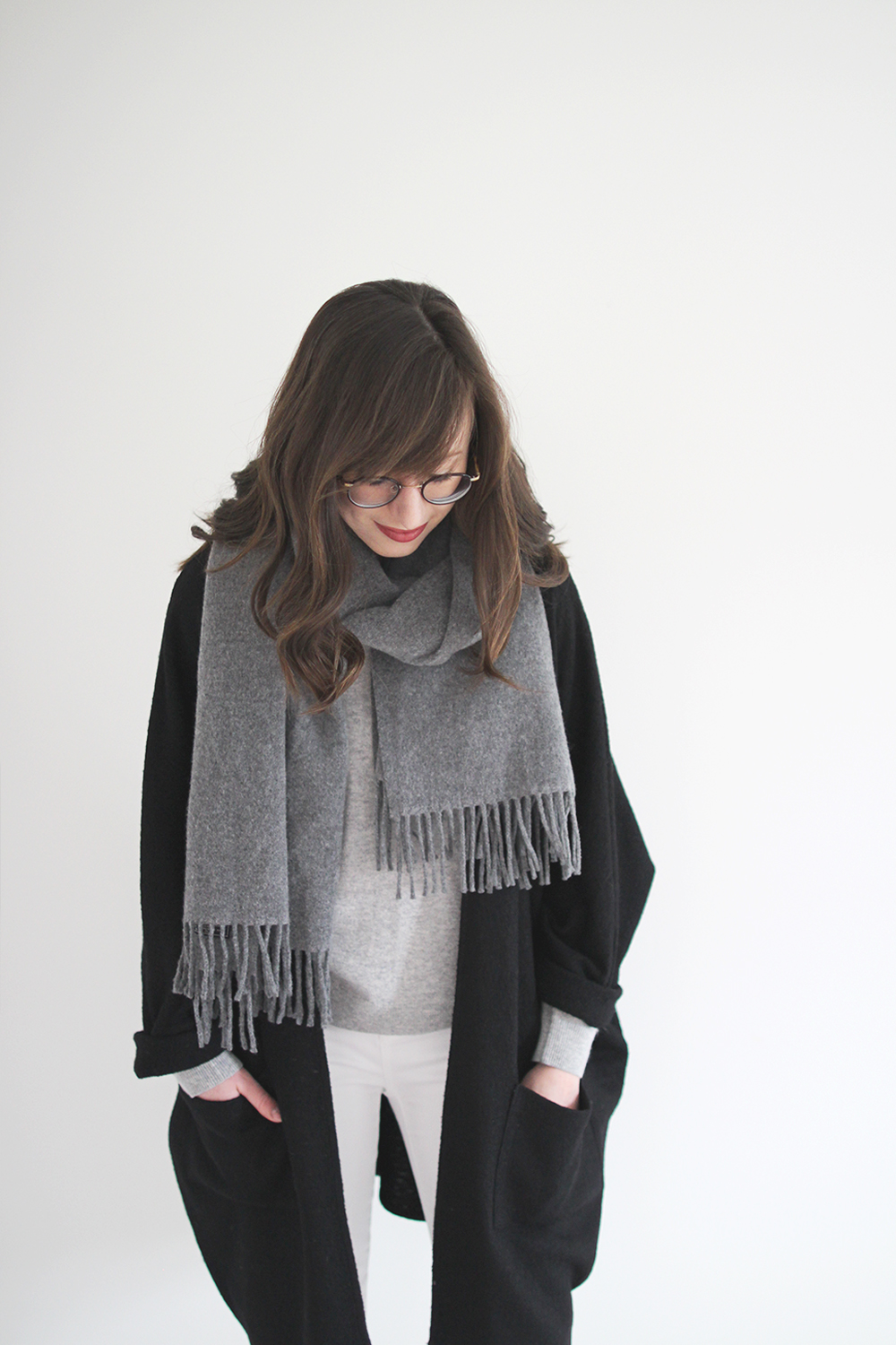 Style Bee - Grey on Grey + White