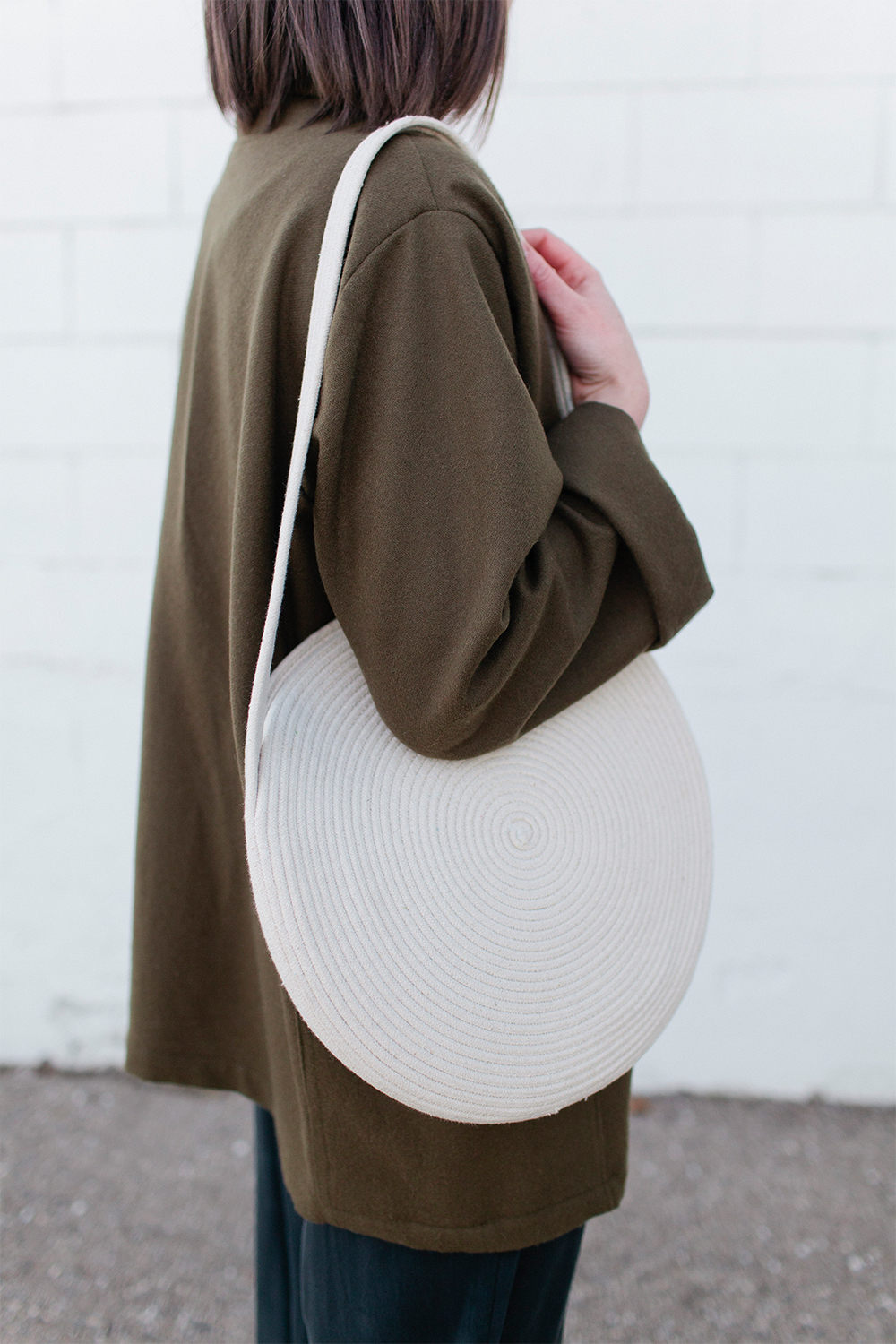 Away From Blue, Aussie Mum Style, Away From The Blue Jeans Rut:  Monochromatic Winter Outfits With Matchy-Matchy Pops of Colour Scarves and  Bags