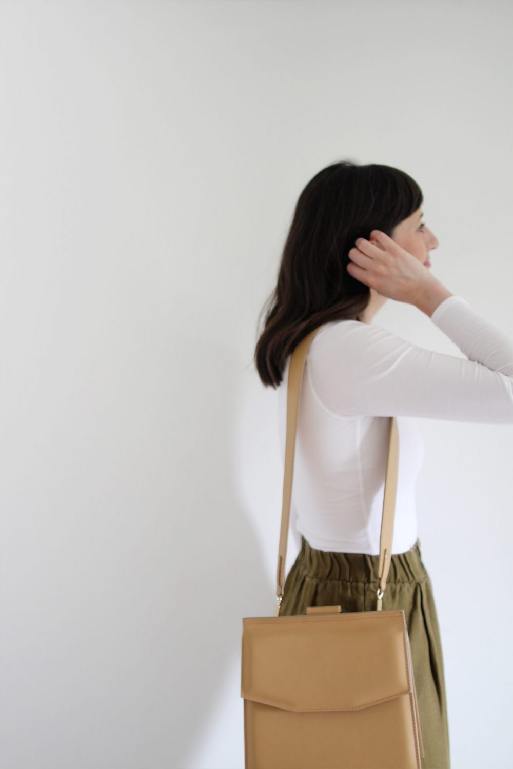 Style Bee - August Outfits Look 1 - White Bodysuit + Olive Andy Pant + Suede Slides + Structured Tan Bag