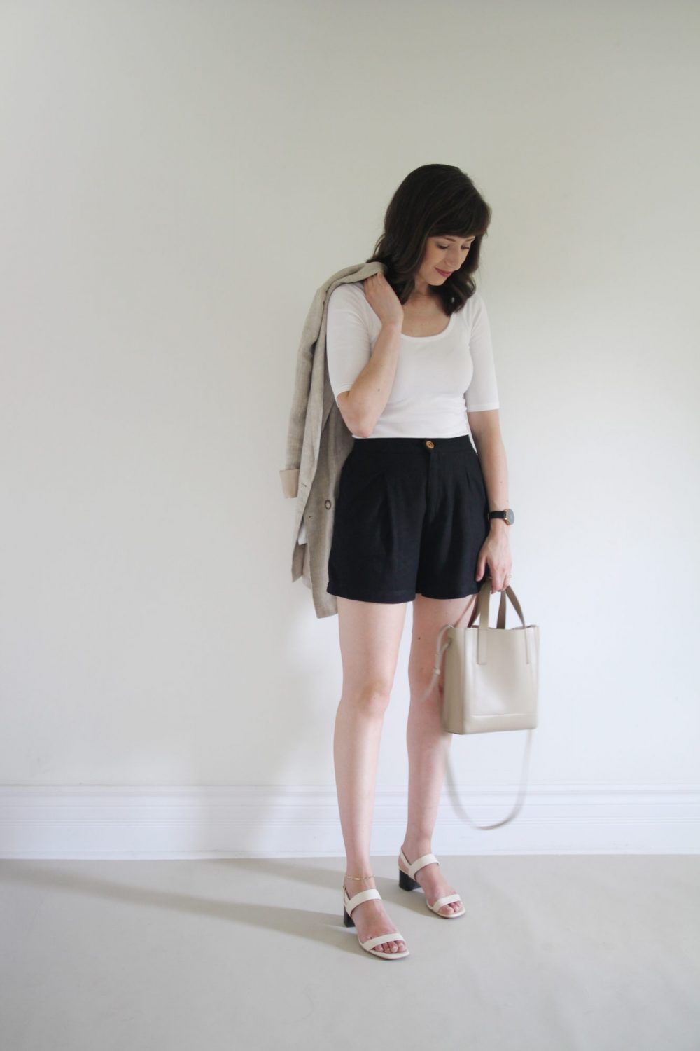 Style Bee - August Outfits - Look 5 - White Tee + Black Shorts + Linen Blazer + Block Heels + Mini Tote