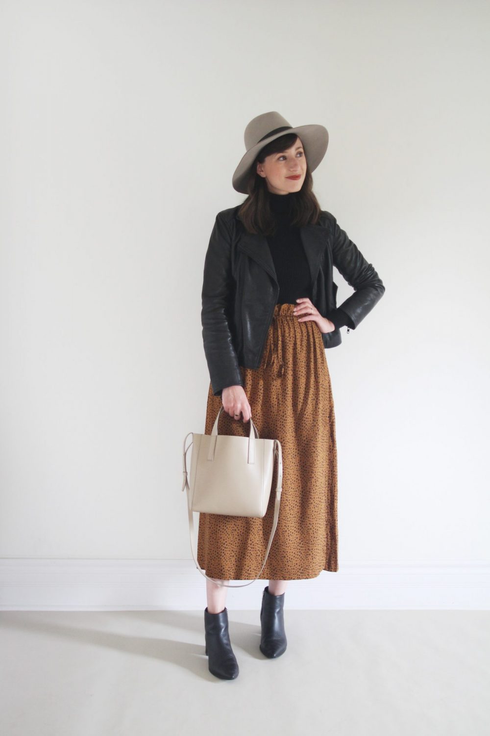 Leopard skirt outlet winter outfit