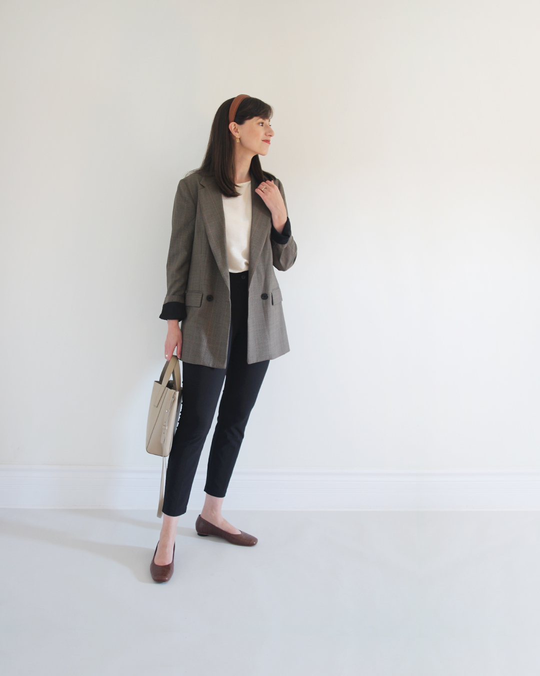 One Week of Business Casual Work Outfits - The Charming Detroiter